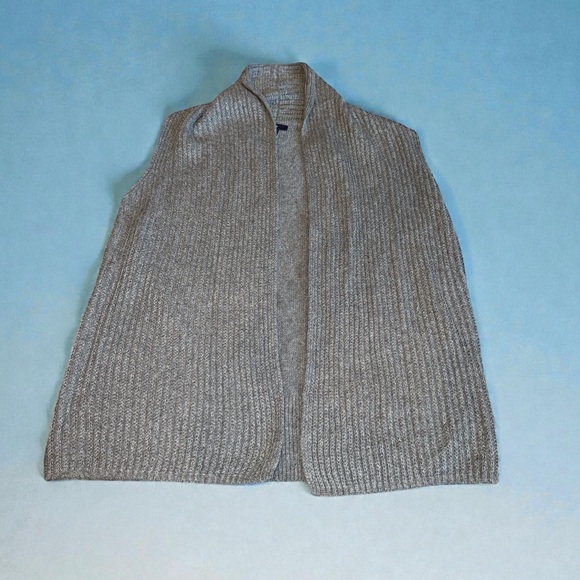 GAP Women’s Cardigan Sweater Vest (XL) - Picture 1 of 8